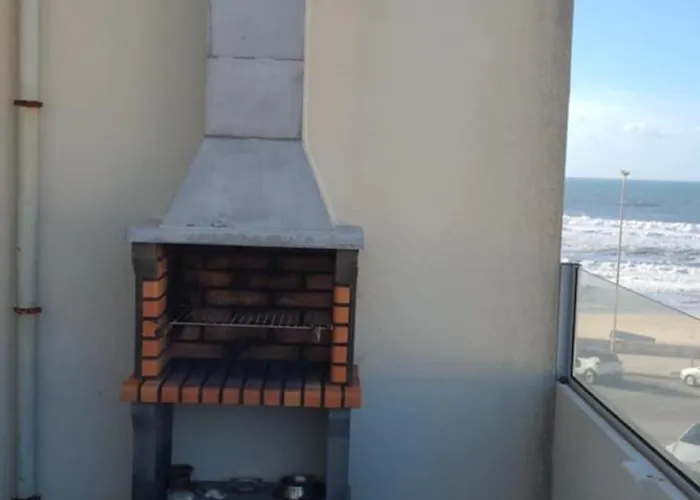 Pe N'areia شقة
